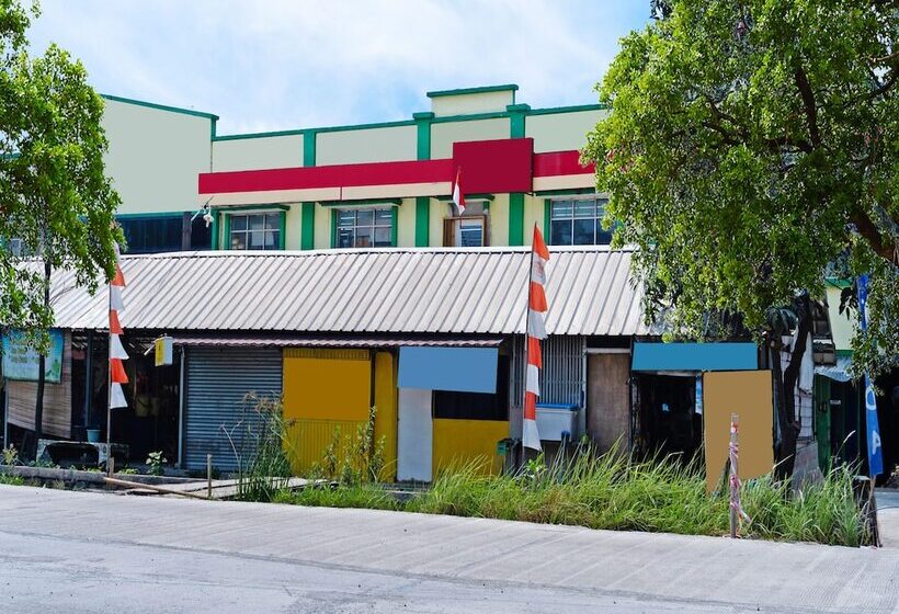 هتل Spot On 91402 Home 59 Tegal Danas