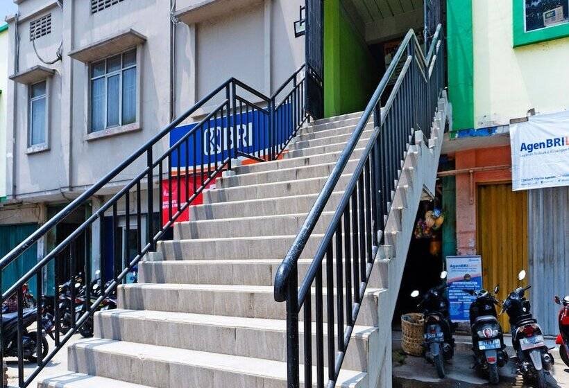 호텔 Spot On 91402 Home 59 Tegal Danas