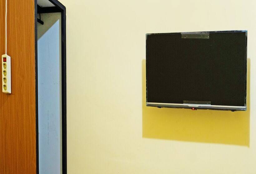 هتل Spot On 91402 Home 59 Tegal Danas