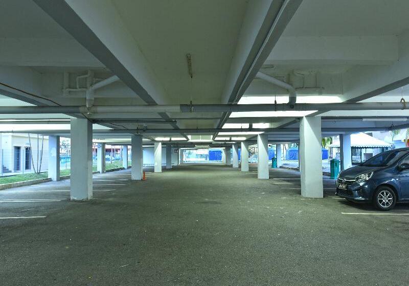 Oyo 90559 Ummul Motel C Mart