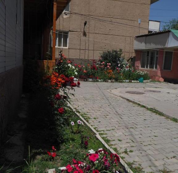 پانسیون Baktygul Guesthouse