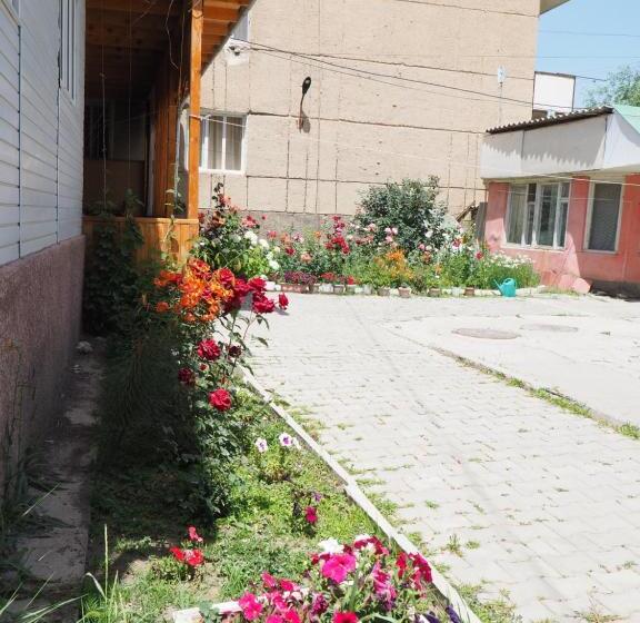 پانسیون Baktygul Guesthouse