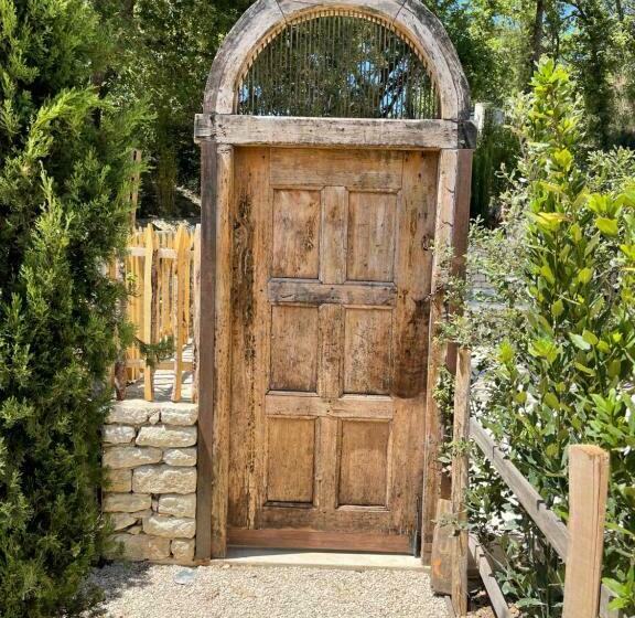 بنسيون Casa Masté