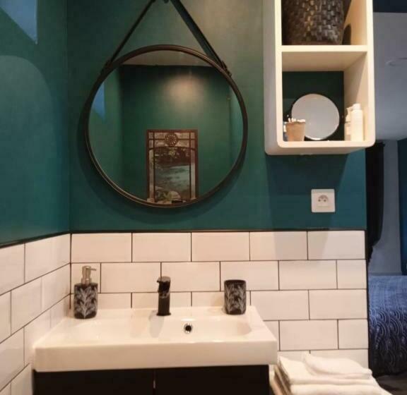 بنسيون La Petite Poyannaise