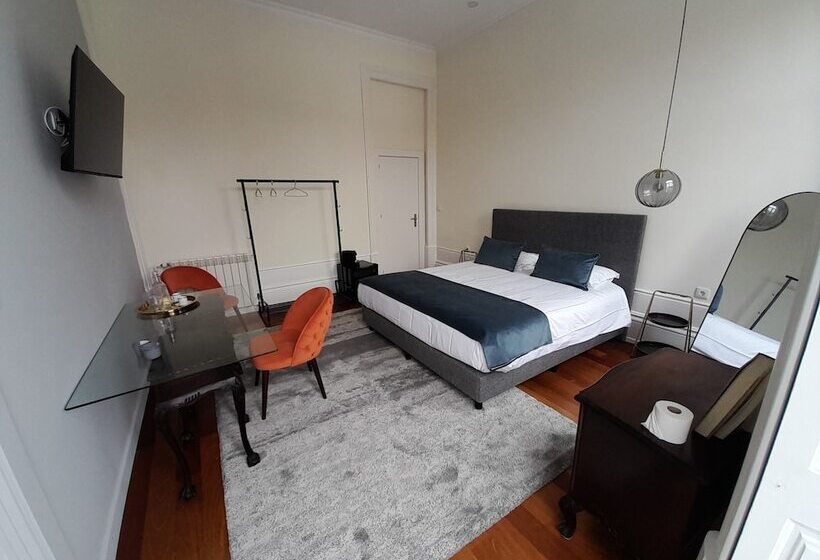 پانسیون Monsenhor52