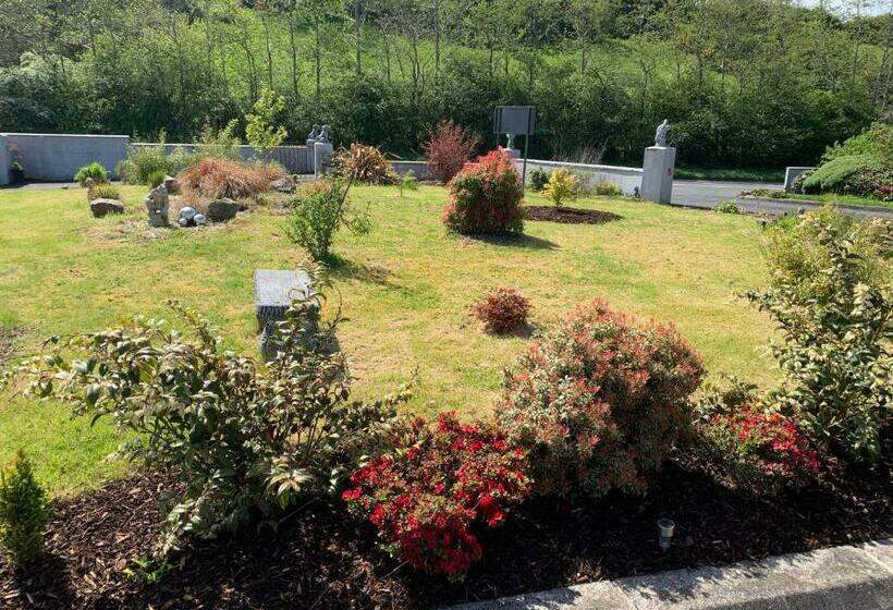 Пансион Roadside House