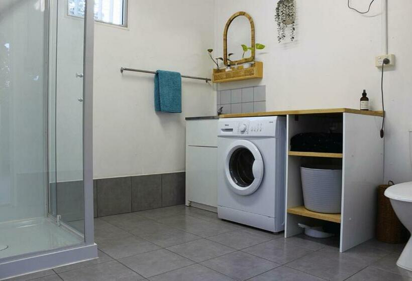 פנסיון The Bunkhouse