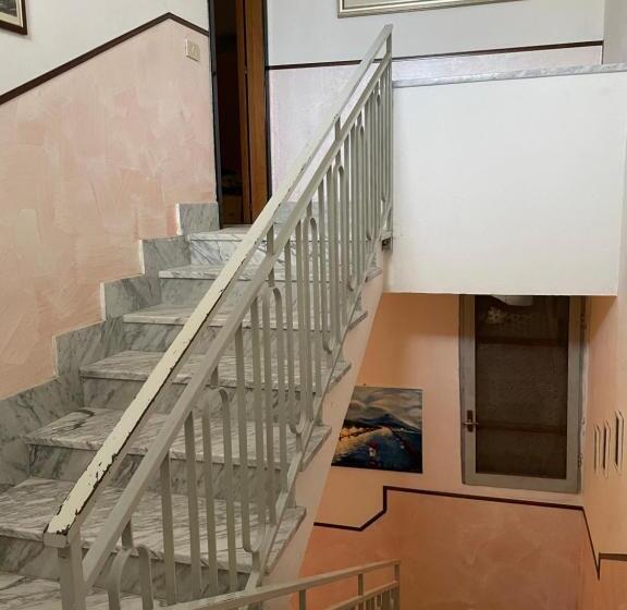 بنسيون Villa Capozza Maria Greca