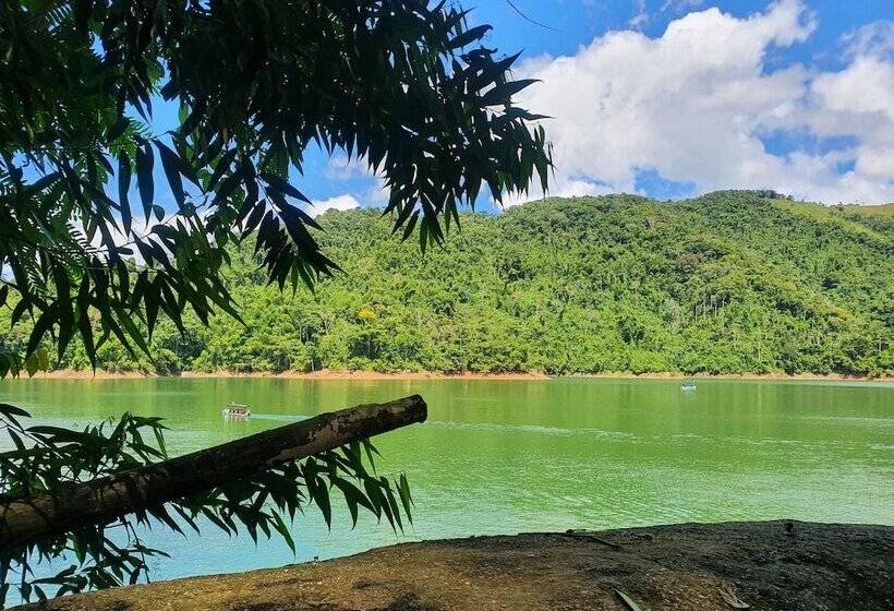 הוסטל Mirador Amani