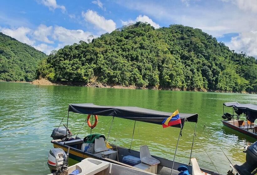 הוסטל Mirador Amani