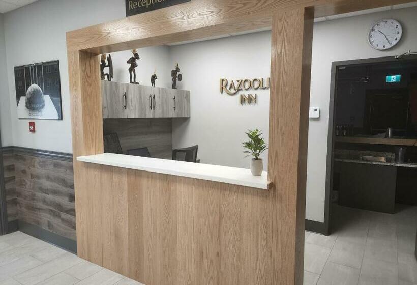 Общежитие Razoolies Inn