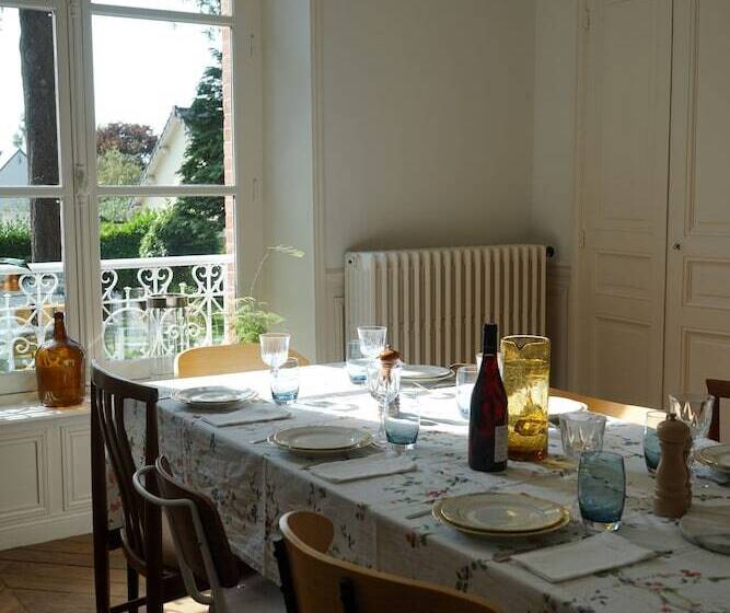 ベッドアンドブレックファースト La Villegiature