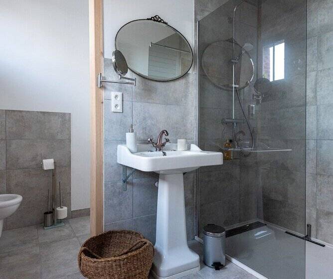 ベッドアンドブレックファースト La Villegiature