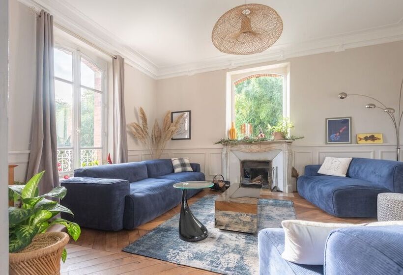 ベッドアンドブレックファースト La Villegiature