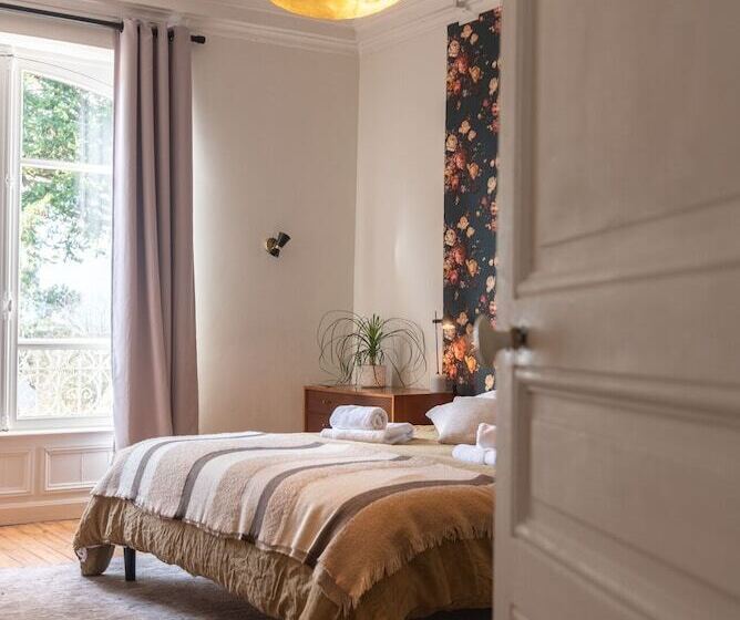 ベッドアンドブレックファースト La Villegiature