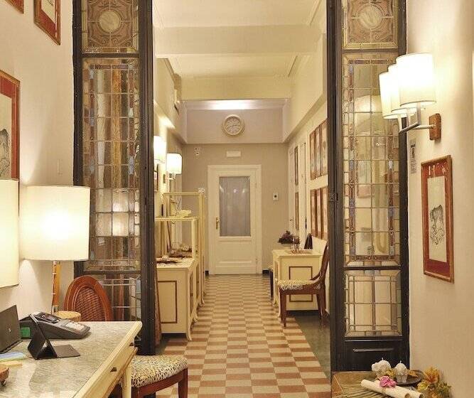 تختخواب و صبحانه Madama Guest House