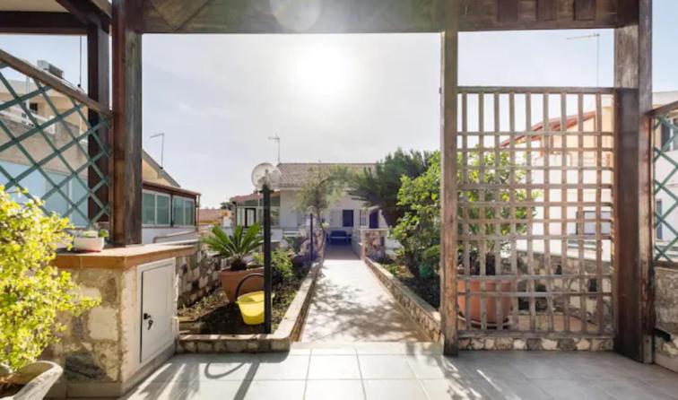 ベッドアンドブレックファースト Villetta Con Vasca Idromassaggio Tra Punta Secca E Marina Di Ragusa