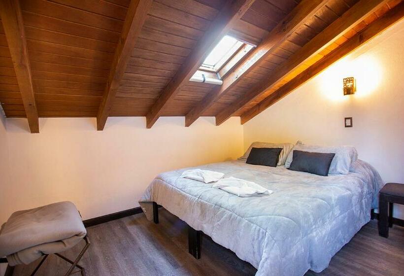 Cucu Haus Hostel