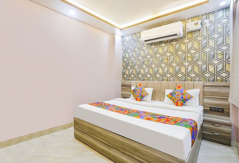 Fabhotel The Palacio