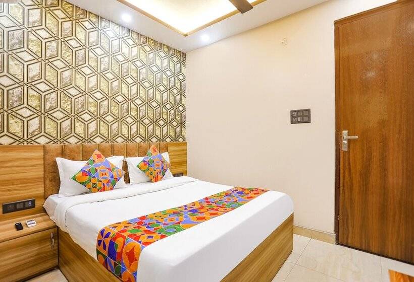 Fabhotel The Palacio