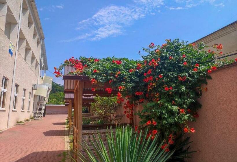 هتل отель адунеи сухум