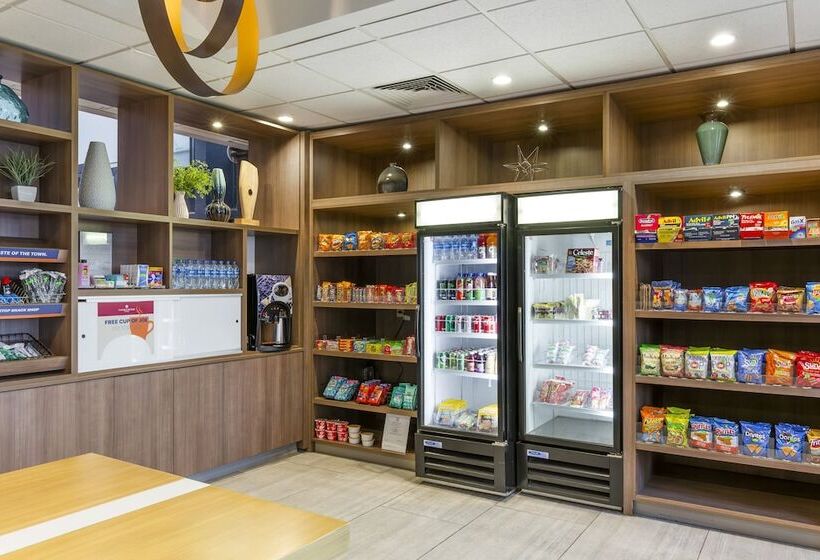 בית מלון כפרי Candlewood Suites   Roanoke Airport