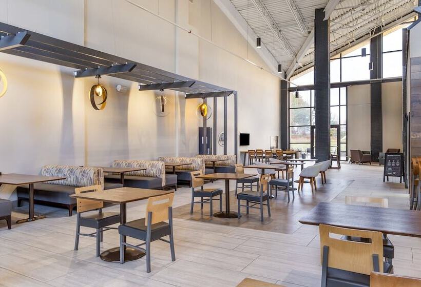 בית מלון כפרי Candlewood Suites   Roanoke Airport