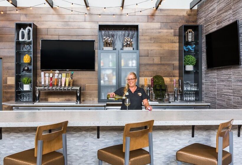 בית מלון כפרי Candlewood Suites   Roanoke Airport