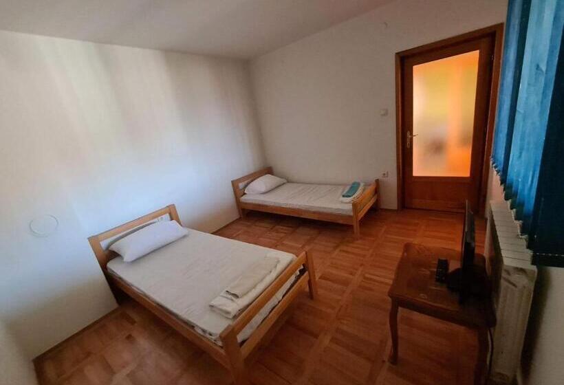 هتل کپسول M2 Sobe