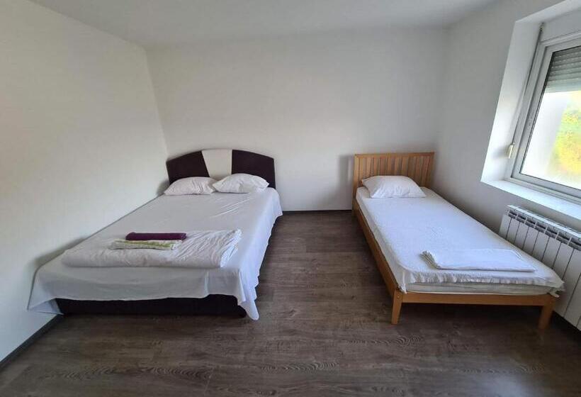 هتل کپسول M2 Sobe