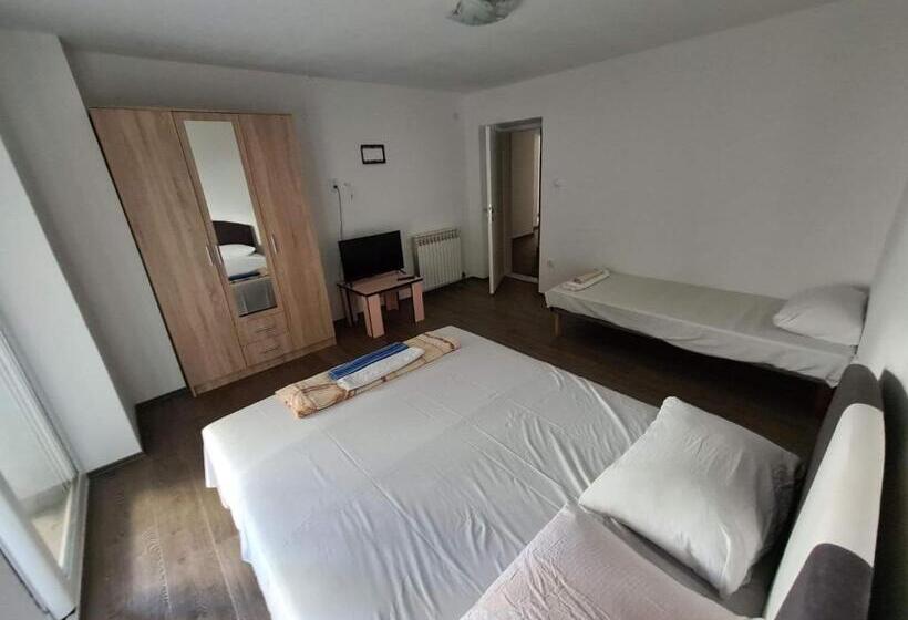 هتل کپسول M2 Sobe