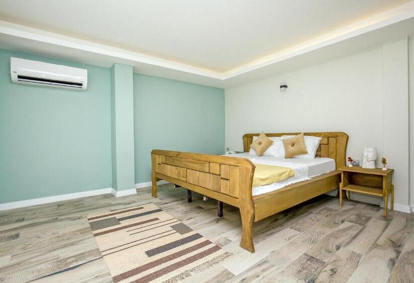 Отель Dimora Boemo