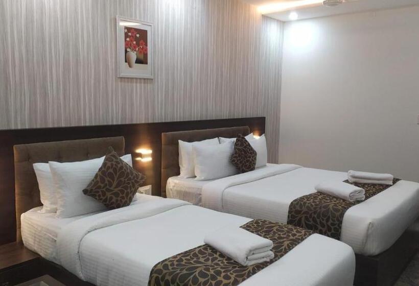 호텔 Nagas Inn By Unicorn