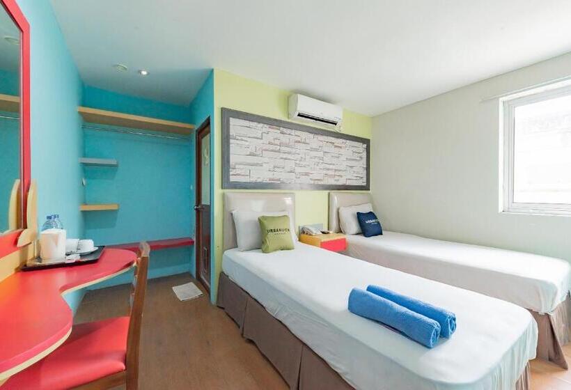 Urbanview Hotel Onyx Ketapang By Reddoorz