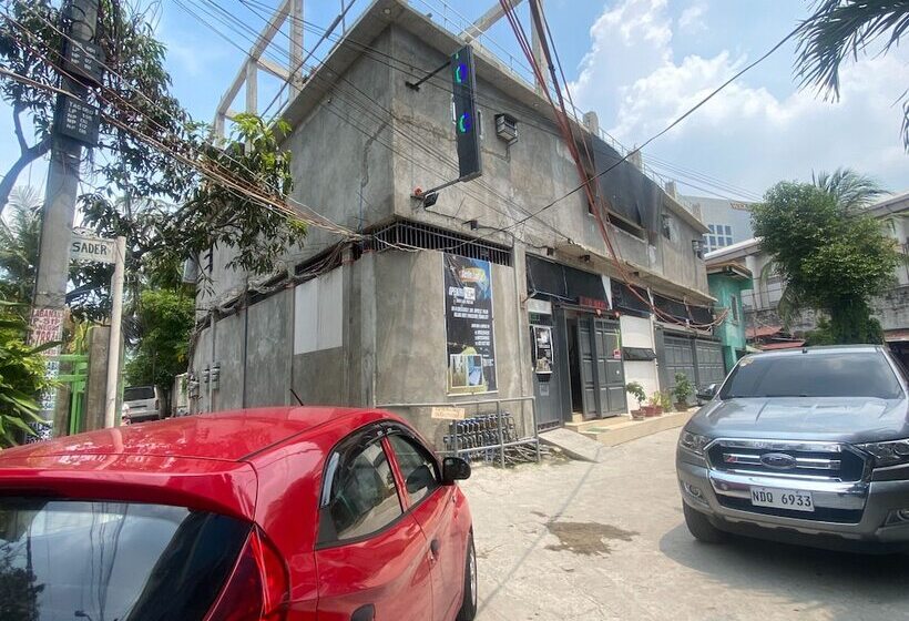 هتل Oyo 885 Gerlins Lodge Two