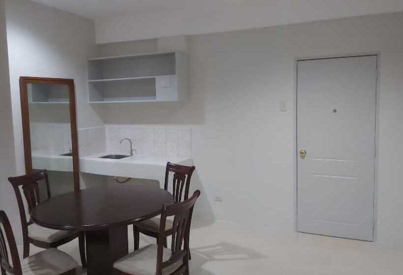 هتل Oyo 885 Gerlins Lodge Two