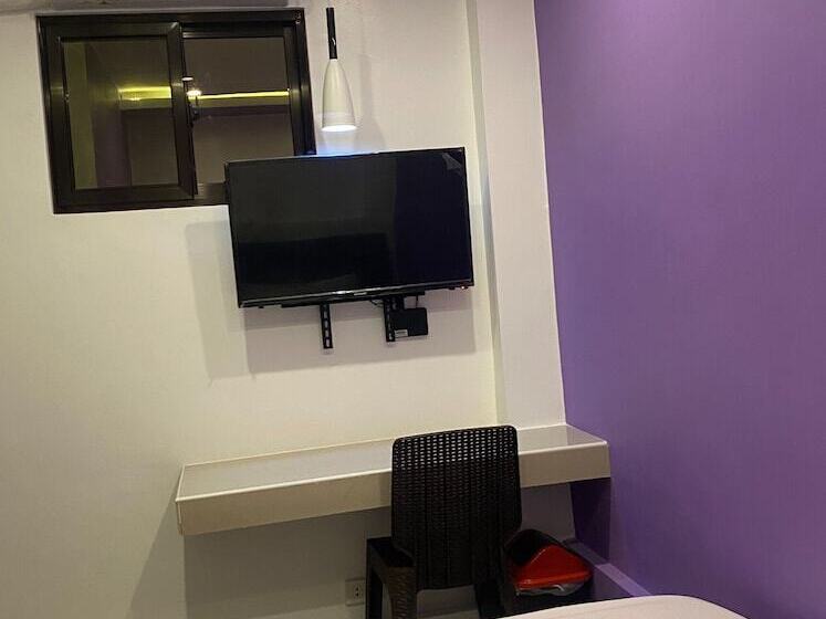 هتل Oyo 885 Gerlins Lodge Two