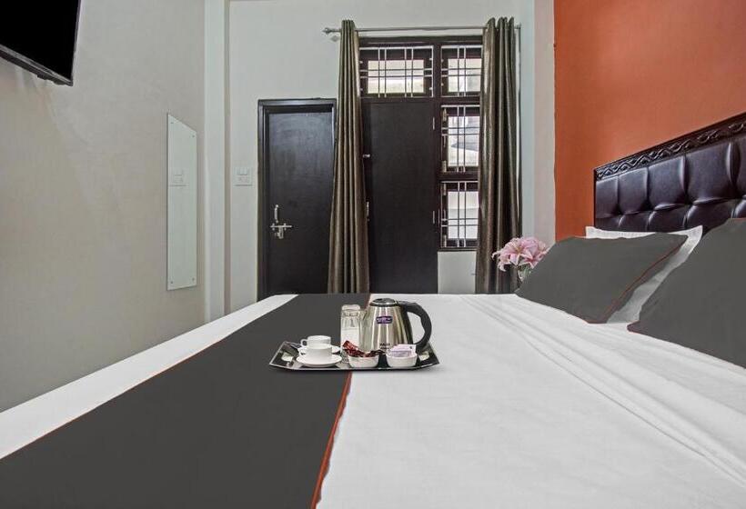 فندق Capital O  Apple Inn