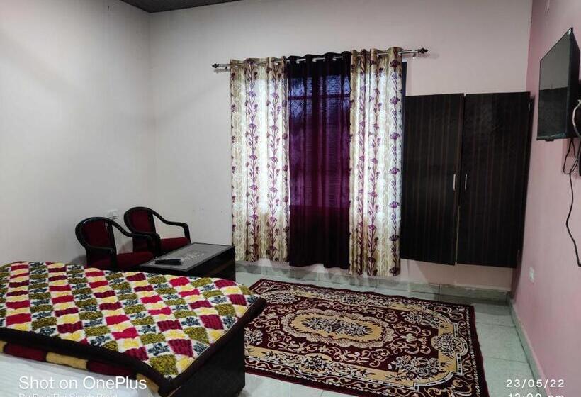 호텔 Oyo 89839  Mohani Inn And Banquet