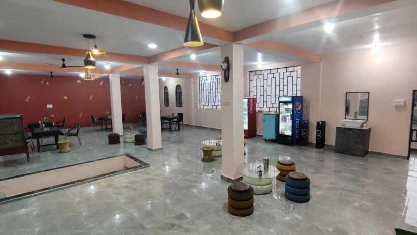 Hotel Pop 88734 Nirvan