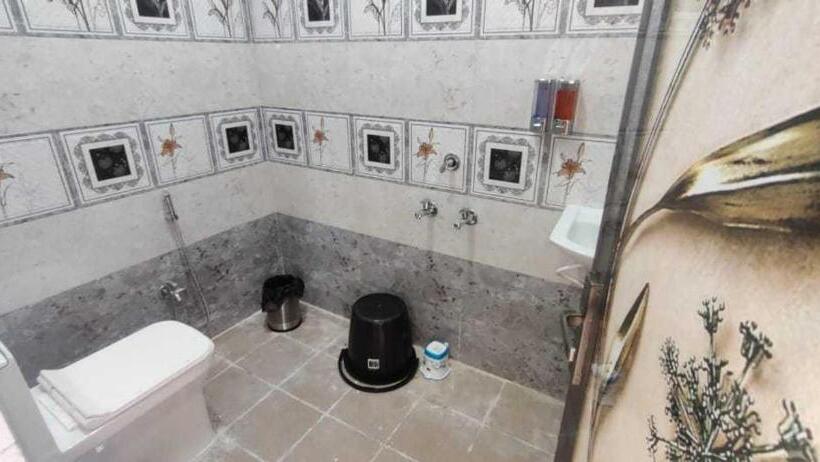 Hotel Pop 88734  Nirvan