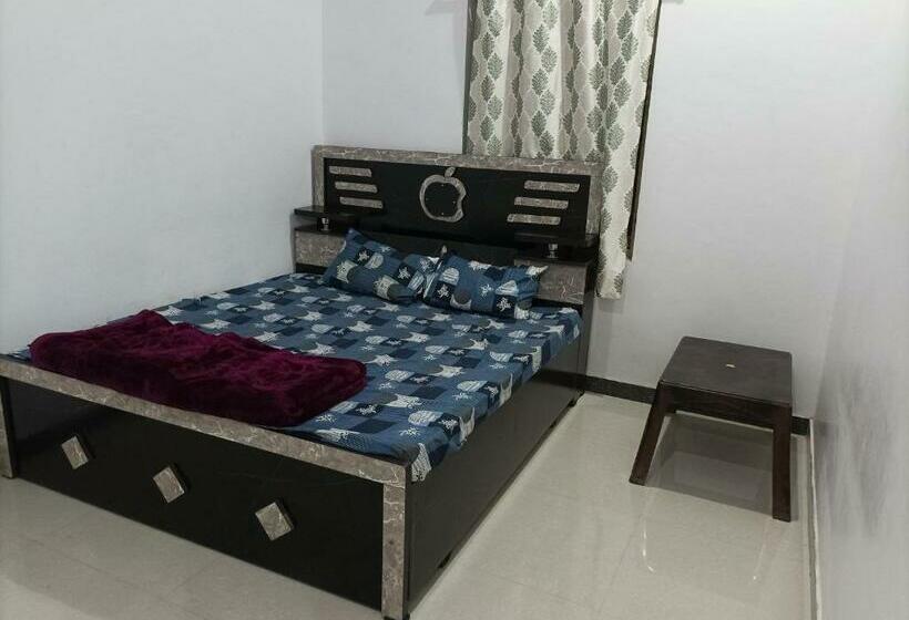 Hotel Pop A1 Varndavan