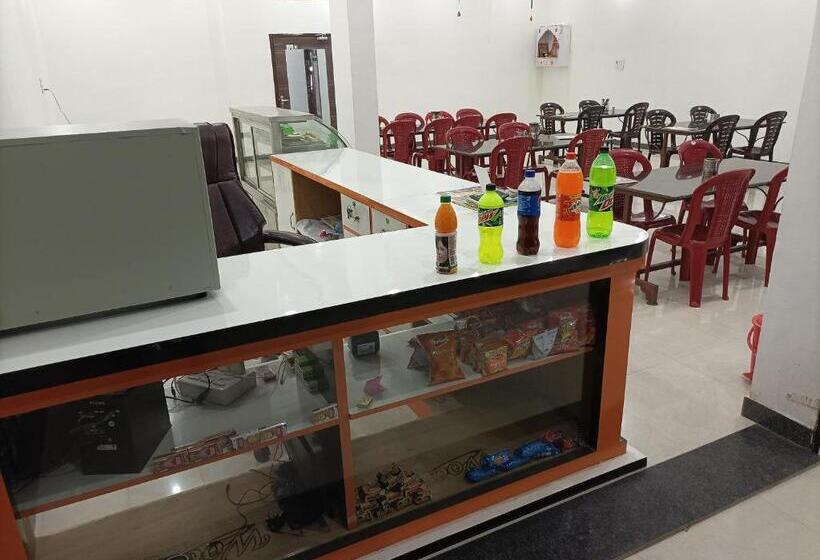 Hotel Pop A1 Varndavan