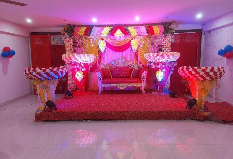 בית מלון כפרי Pop 89998 Divisha Palace