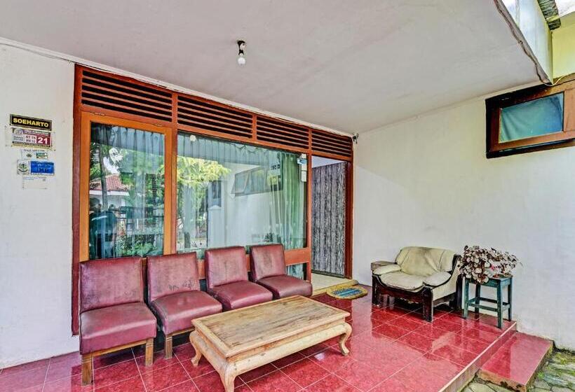 Otel Spot On 91372 Wisma Bulin