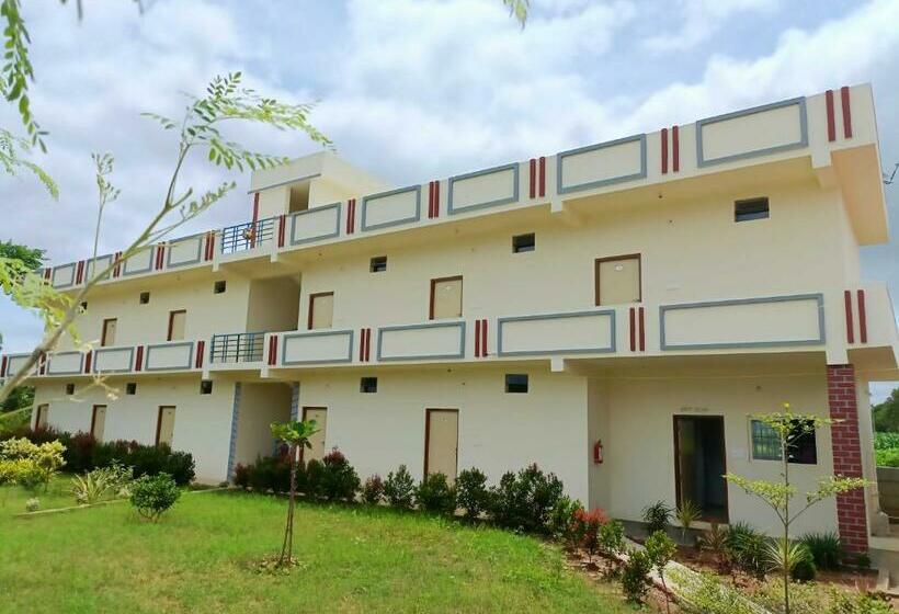 בית מלון כפרי Spot On 90707 Nisarga Residency