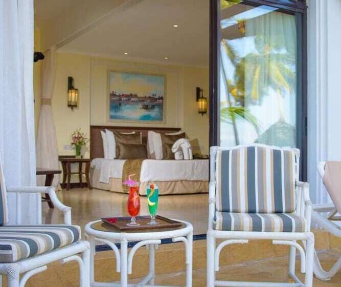 ペンション Sarova Whitesands Beach Resort And Spa With Amazing View