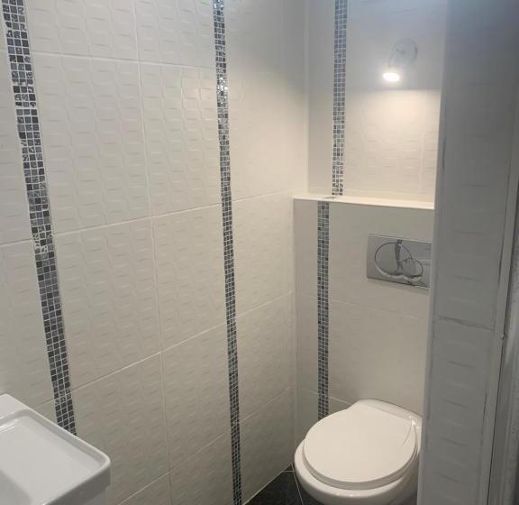 بنسيون Villa Tenjin Chambre 10