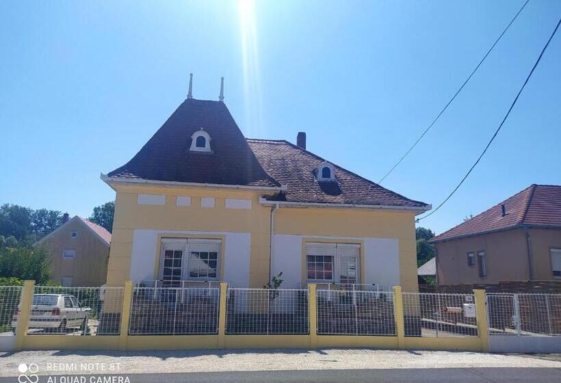 펜션 Villa Vanília