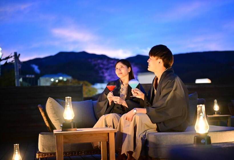 旅館 Urakusatsu Tou